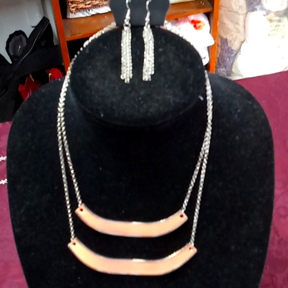 Necklace set